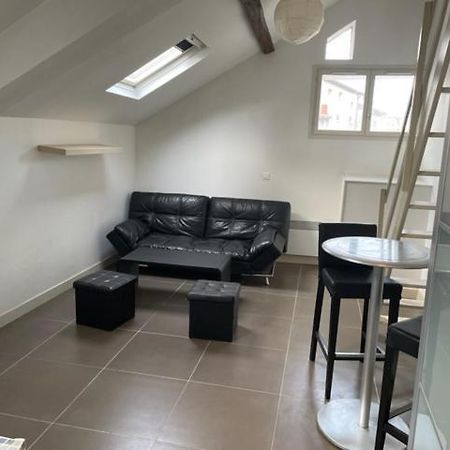 Appartements Sympas Et Confortables Proche De Paris น็องแตร์ ภายนอก รูปภาพ