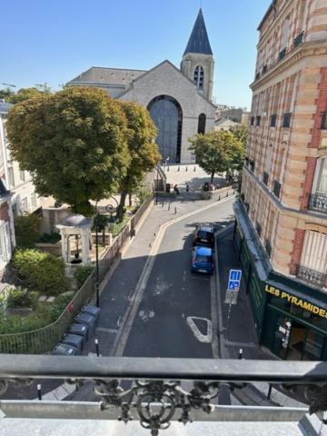 Appartements Sympas Et Confortables Proche De Paris น็องแตร์ ภายนอก รูปภาพ